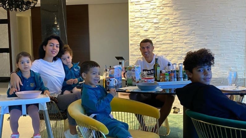 Georgina Rodriguez: "Non abbiamo una babysitter. Ronaldo? Una bomba"