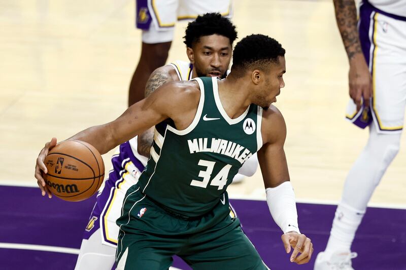 Giannis Bucks Lakers