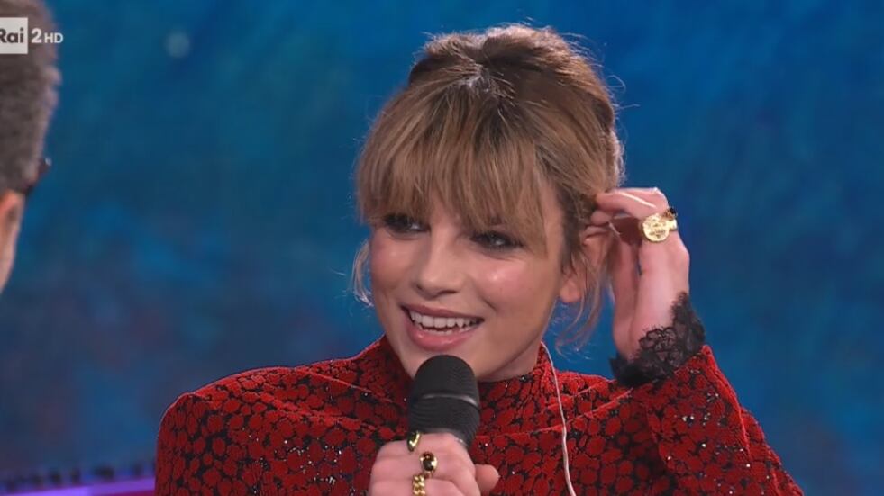 Emma Marrone: "Gli haters? Quattro sfigati che riversano odio sui social"