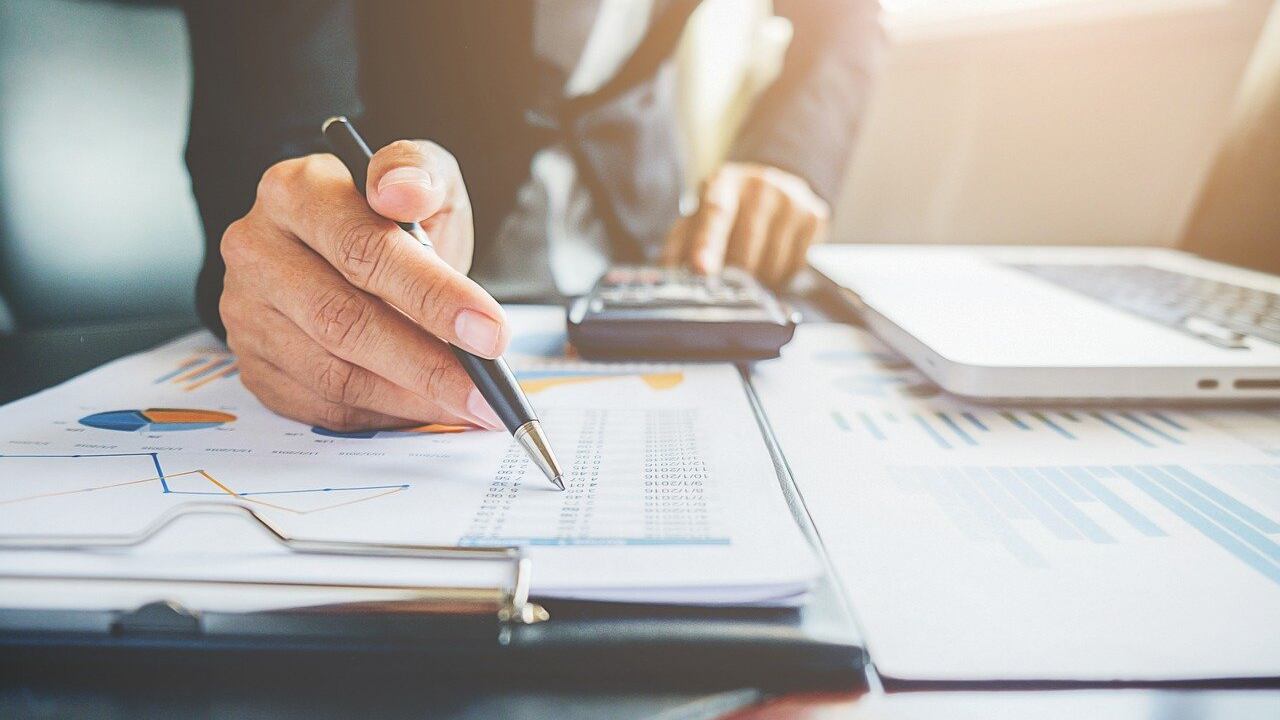 Residenza fiscale e domicilio, cambiano le regole (anche per smart working): la guida