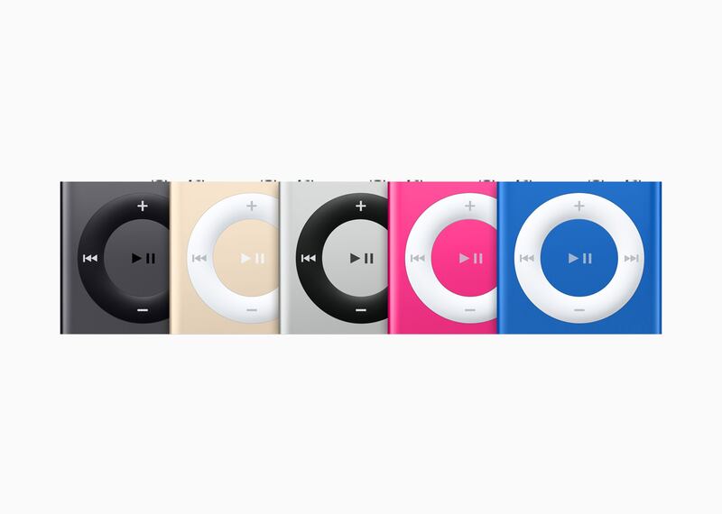 iPod shuffle (4a generazione), durata della batteria fino a 15 ore, 2 GB di spazio di archiviazione per centinaia di brani 