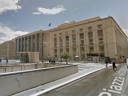 Falsa autorizzazione per il fotovoltaico: condannata ex sovrintendente