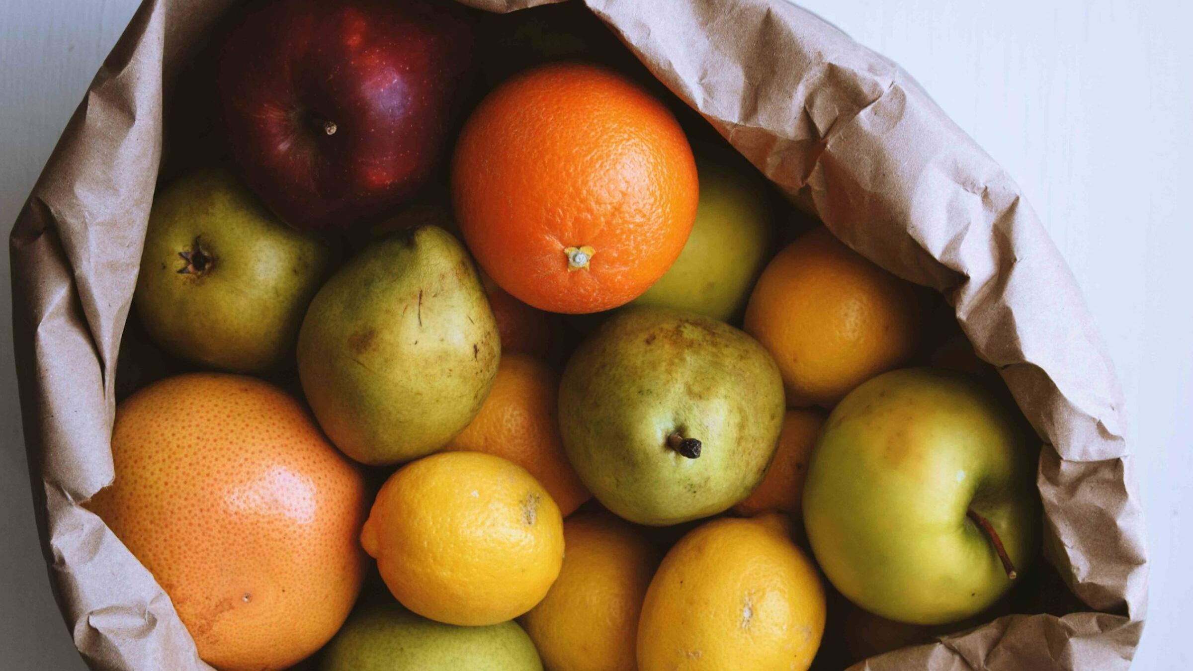 Colesterolo alto: ecco gli alimenti che lo mandano al tappeto