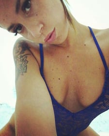 Malena, scollatura provocante sui social 6