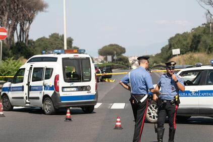 Tragedia a Roma: perdono la vita due turisti irlandesi investiti sulla Cristoforo Colombo 9