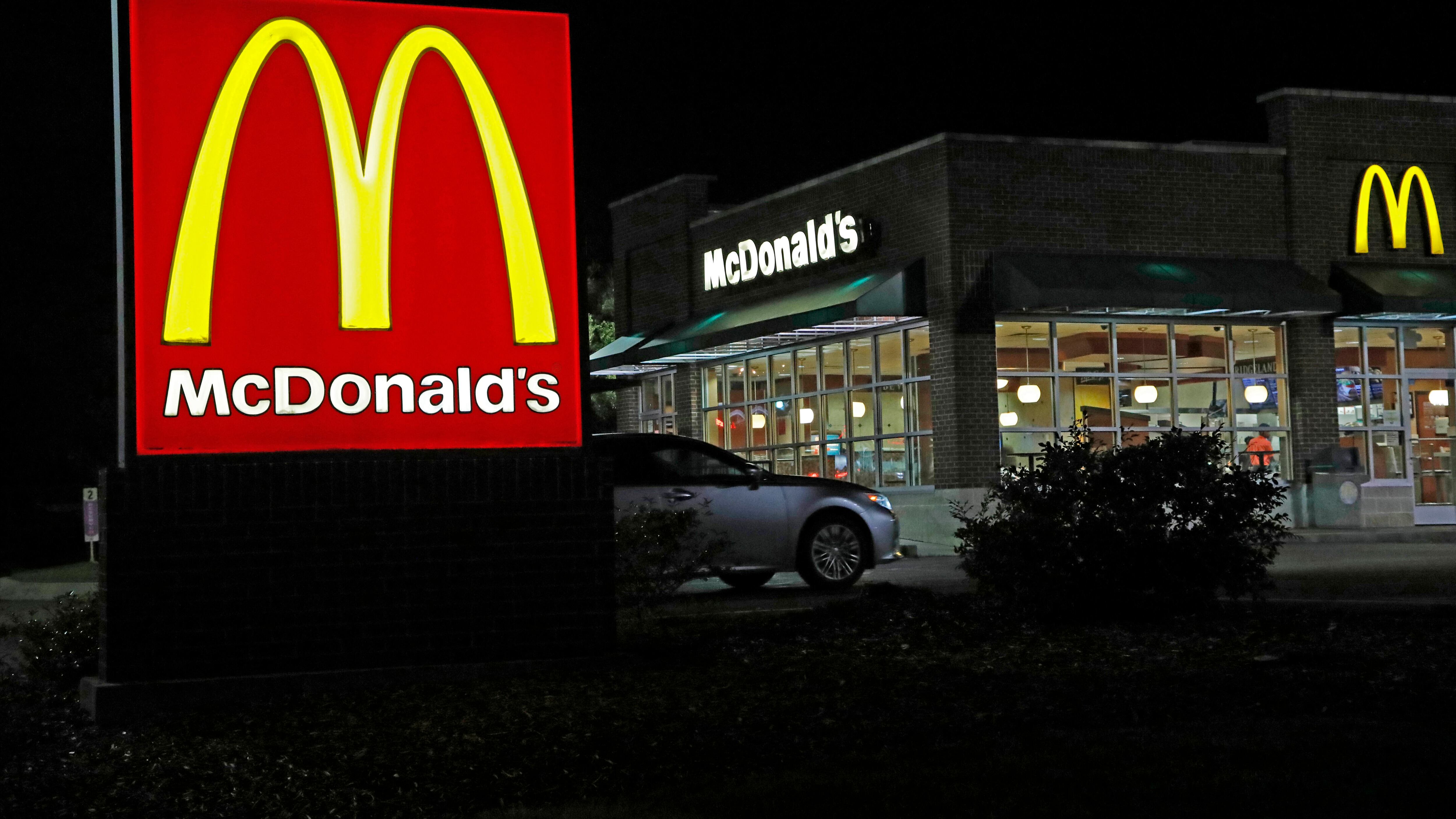 Addio alle politiche woke: anche McDonald's fa marcia indietro