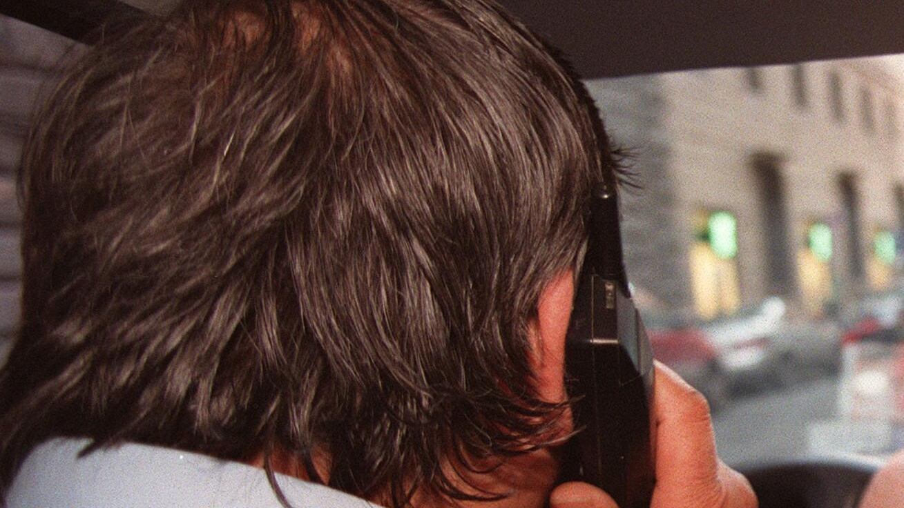 Allarme sicurezza al volante. Il telefonino peggio dell'alcol