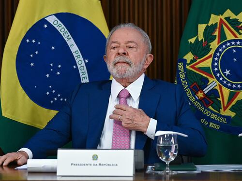 "Attacchi finanziati dall'estero". Lula prepara la risposta all'assalto di Brasilia