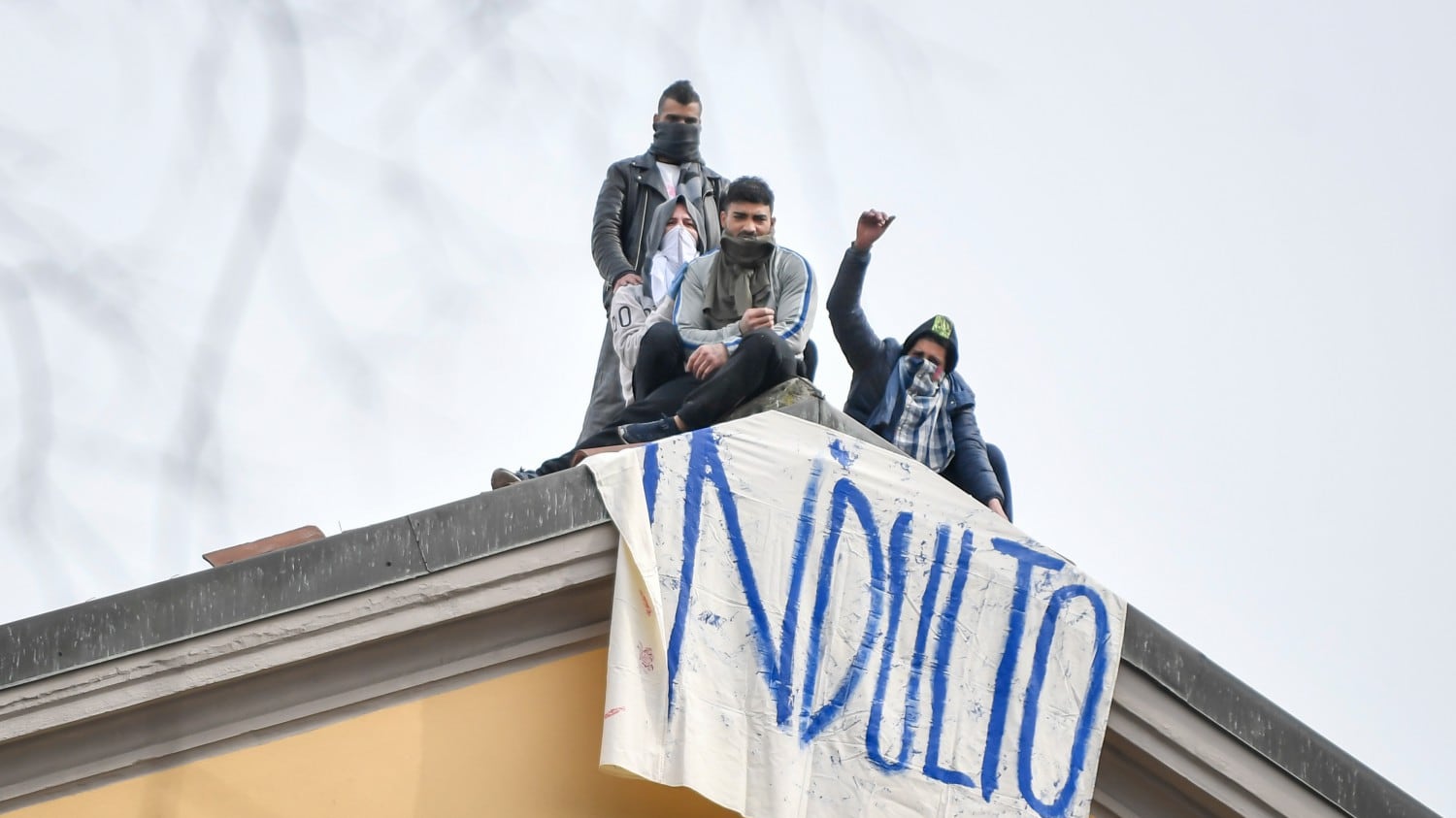Bonafede ora fa retromarcia: vuol far tornar dentro i boss