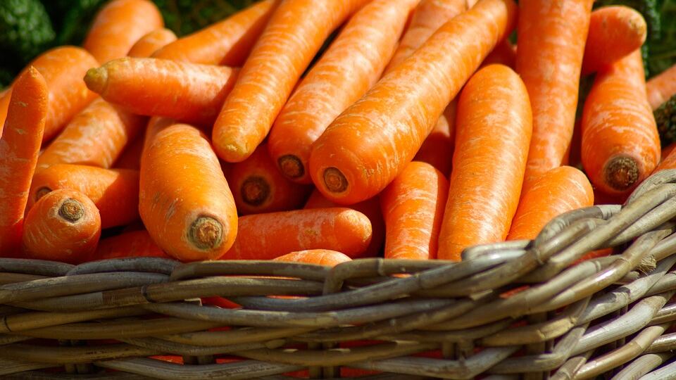 Carote a tavola, ecco come aiutano il nostro organismo