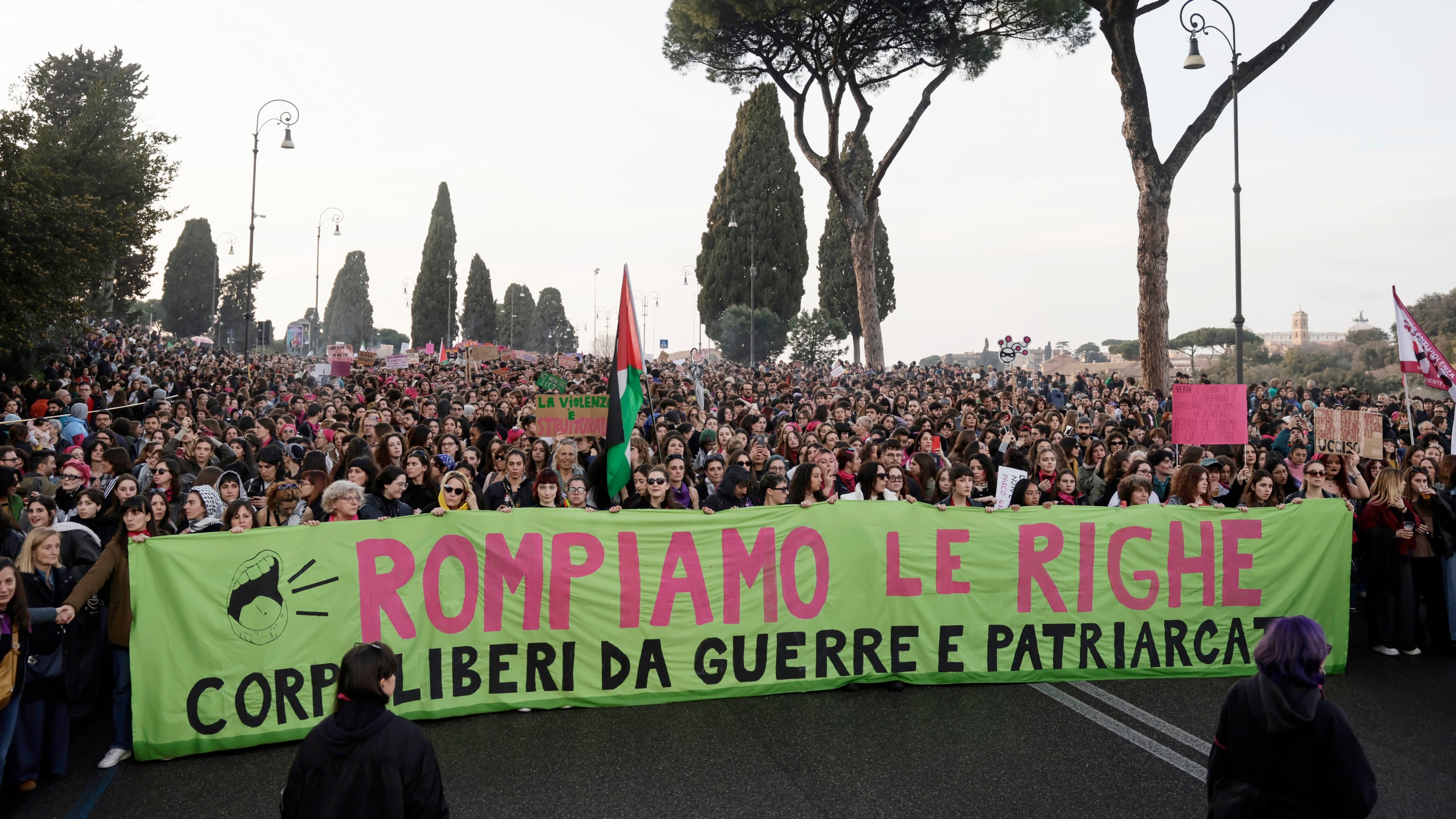 "Non ci rappresenta". L'8 marzo in piazza contro il governo guidato da una donna