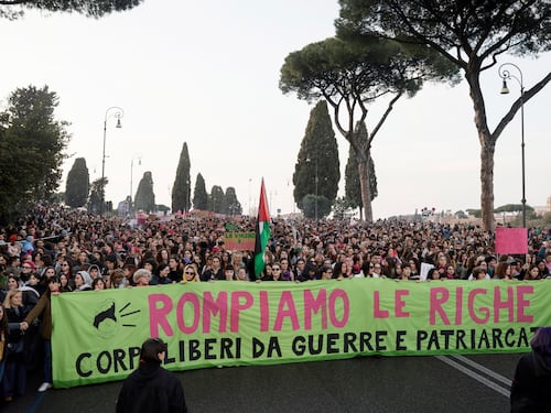 "Non ci rappresenta". L'8 marzo in piazza contro il governo guidato da una donna