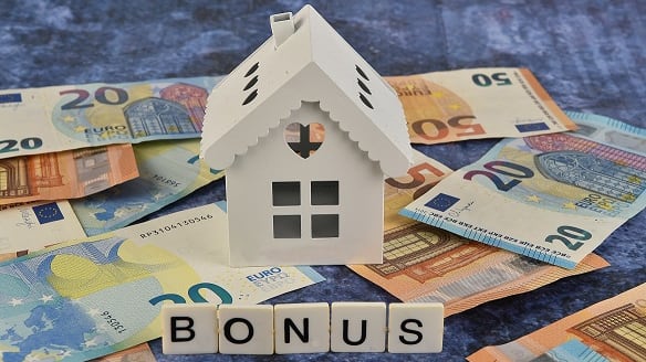 Truffa bonus casa, Poste Italiane invia gli avvisi: cosa fare se si riceve la lettera