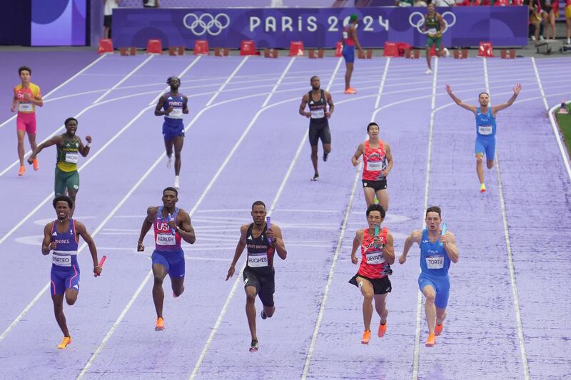 4x100 rettilineo finale Parigi 2024