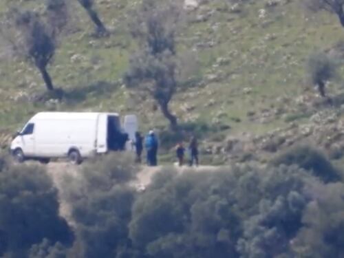 Il video choc del Nyt: "La Grecia abbandona alla deriva i migranti"