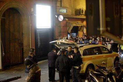 Rapina nel Napoletano, gioielliere uccide uno dei malviventi 12
