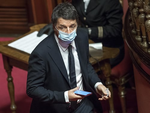 I 5S ora riaprono a Renzi. L'ira di Dibba: "Arrivederci"