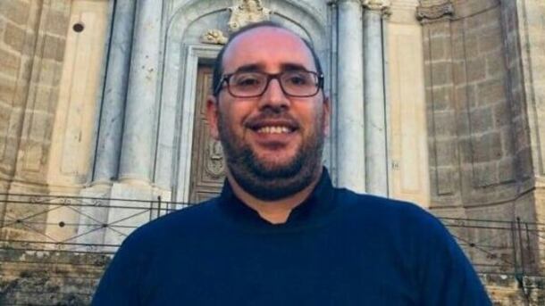 "Il reddito di cittadinanza serve ad acquistare armi". Ed è bufera a Palermo