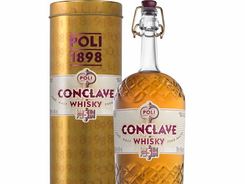 Poli Conclave, fumata bianca per il whisky