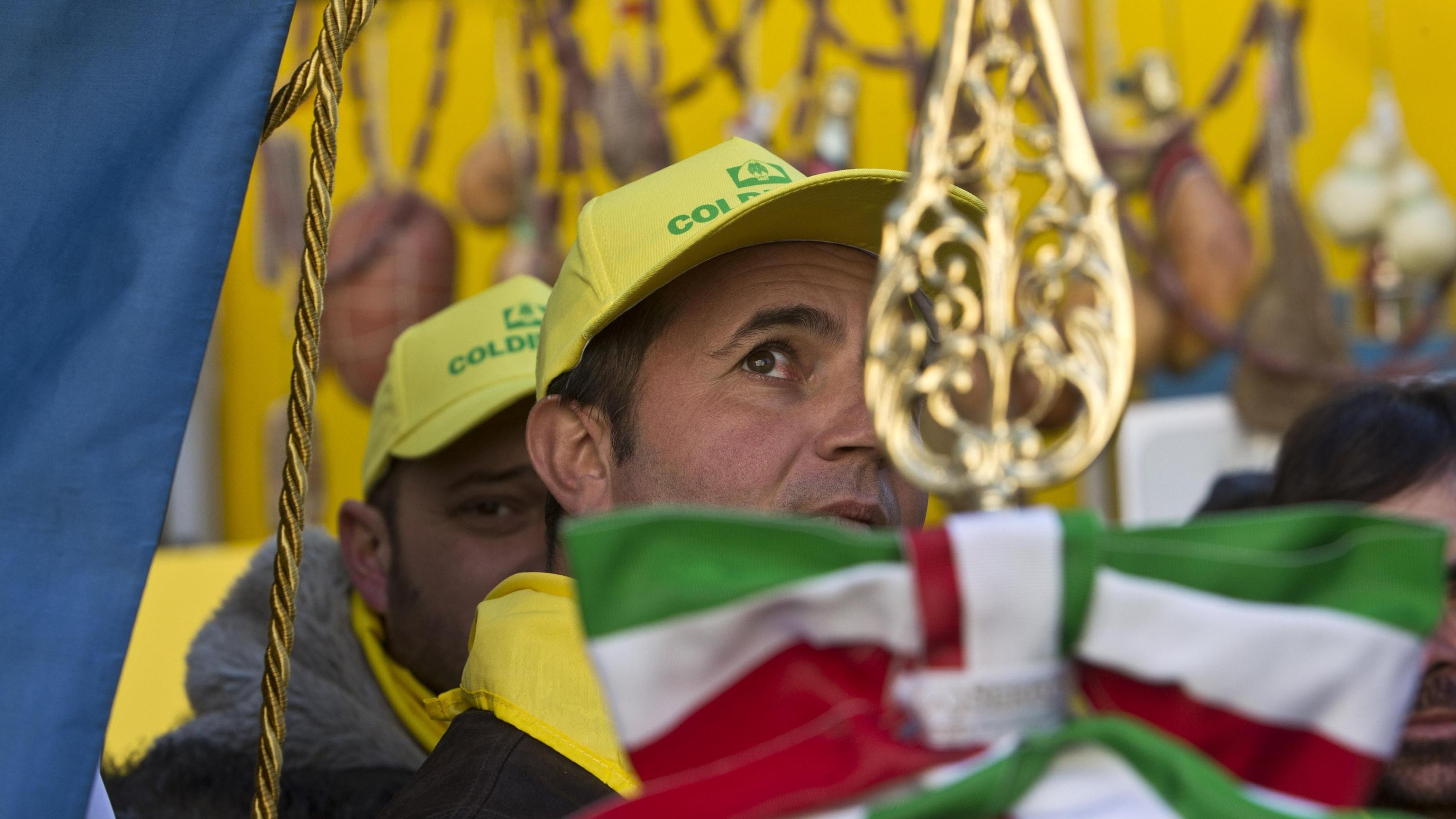 La Coldiretti protesta e i ministri si mettono in coda