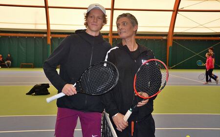 Fiorello gioca a tennis a Bordighera ed è subito show 1