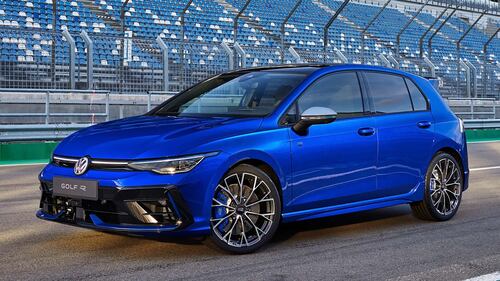 Volkswagen Golf R 2024, guarda tutte le foto 12