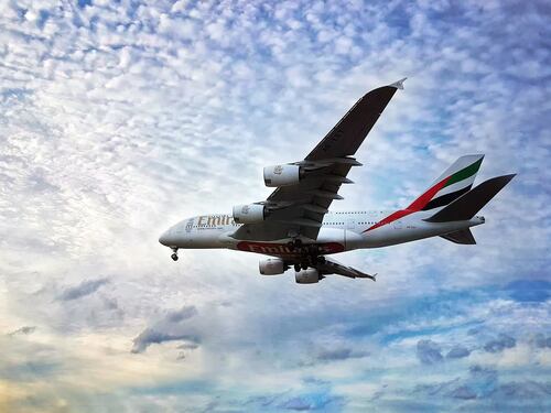 Fly Emirates, aerei senza finestrini: saranno virtuali