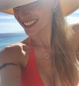 Michelle Hunziker, sfida di baci con Belen Rodriguez 6