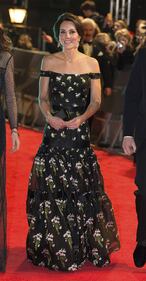 Bafta 2017: scollature hot sul red carpet 10