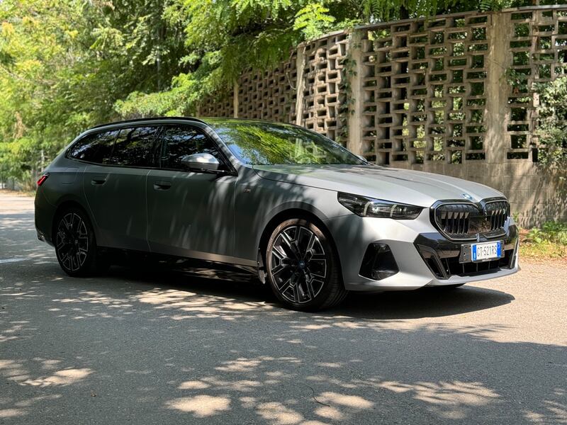 BMW i5 Touring eDrive40: guarda la gallery della Station Wagon elettrica da 340 CV 19