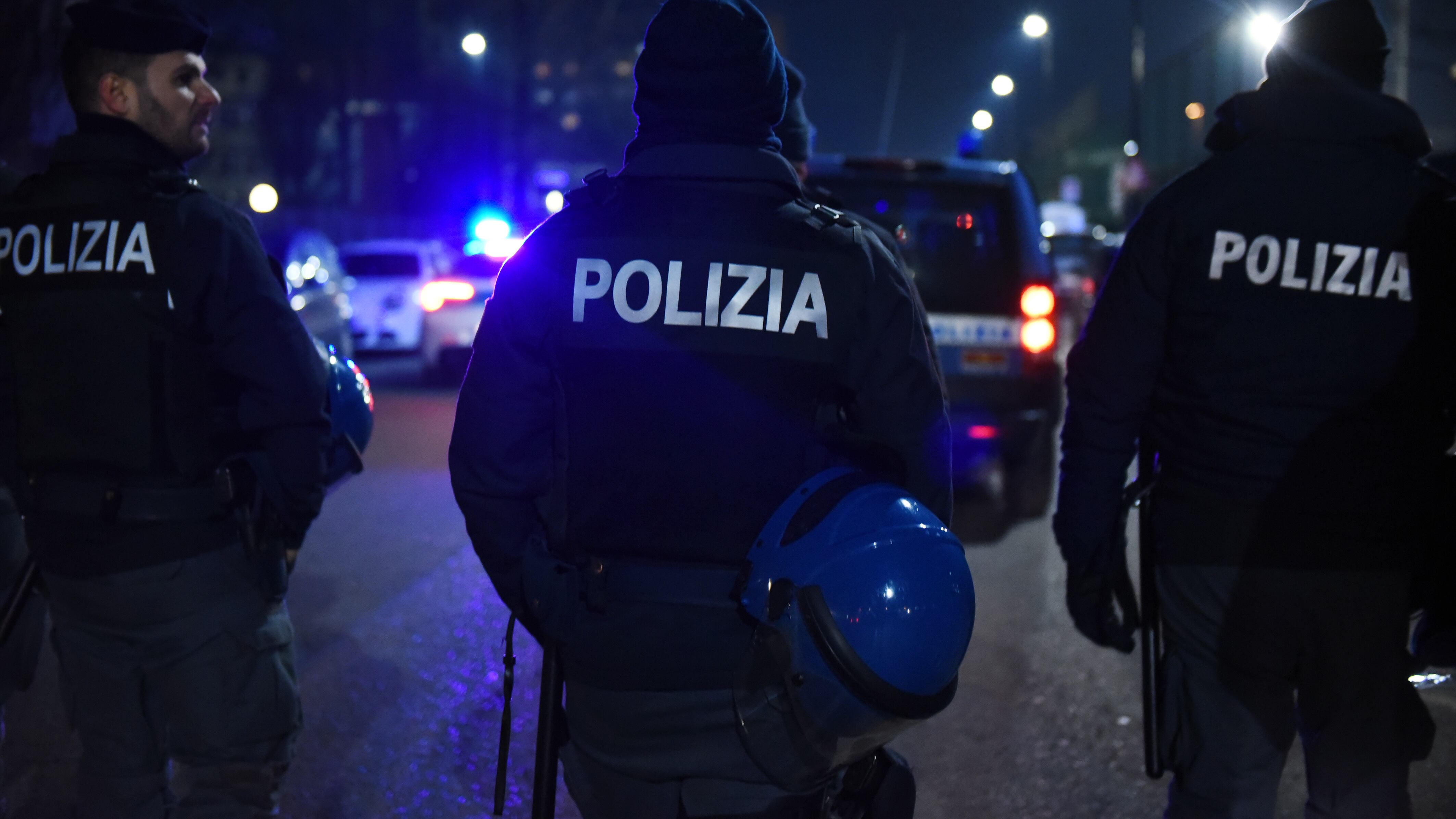 Sicurezza, ora la polizia si ribella: "Basta accoglienza indiscriminata"