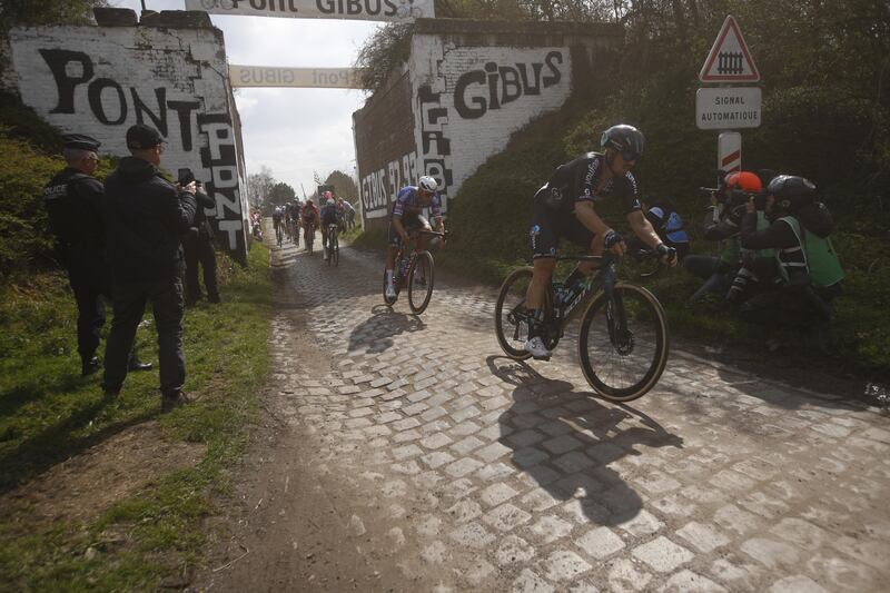 Parigi Roubaix pave