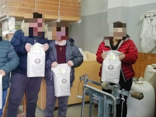 Vibo Valentia, gruppo di ragazzi con la sindrome di down insultati in pizzeria: "Ci fanno venire la nausea"