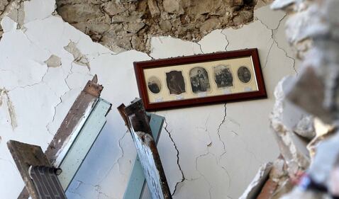 Emma Marrone sensibilizza i fan per il terremoto: foto 10