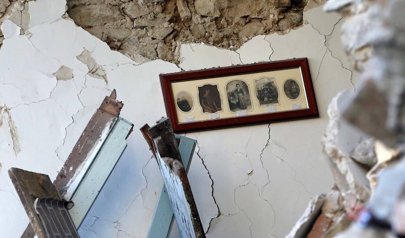 Emma Marrone sensibilizza i fan per il terremoto: foto 10