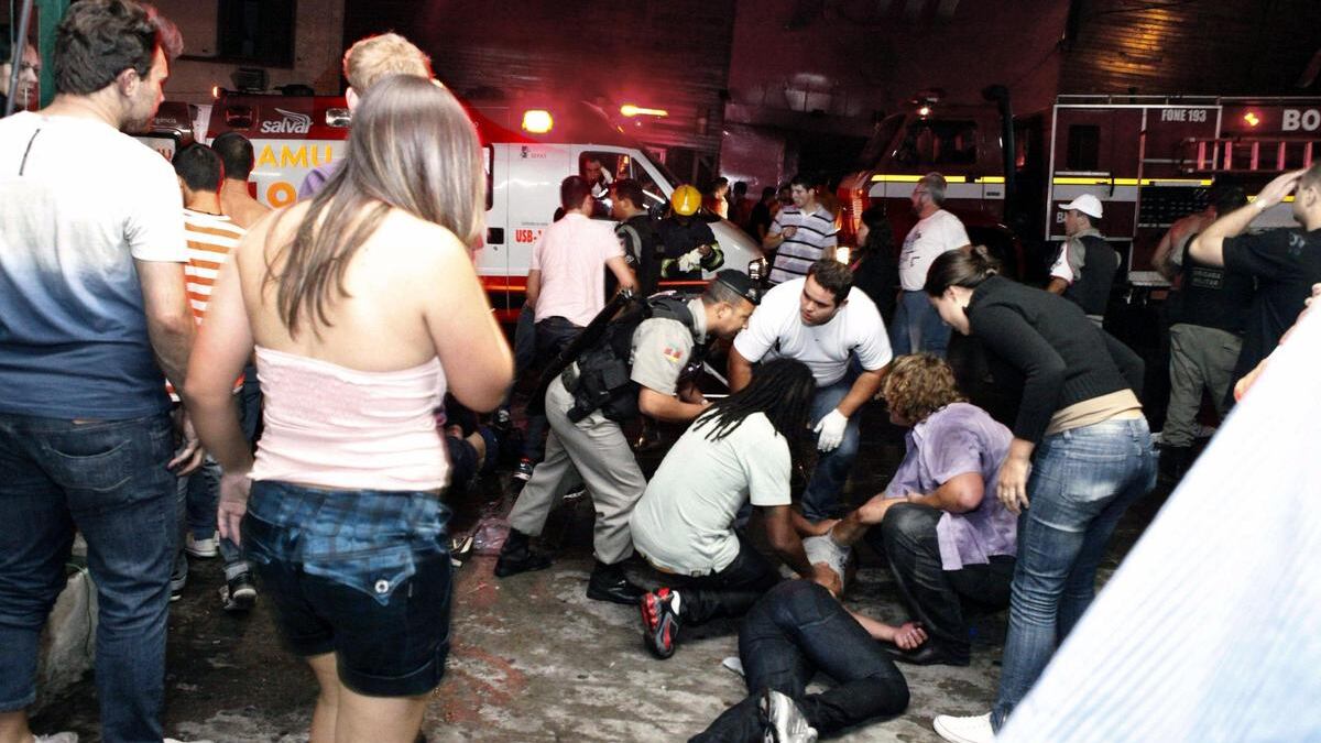 Brasile: rogo in discoteca, almeno 245 morti