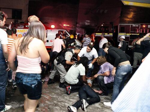 Brasile: rogo in discoteca, almeno 245 morti