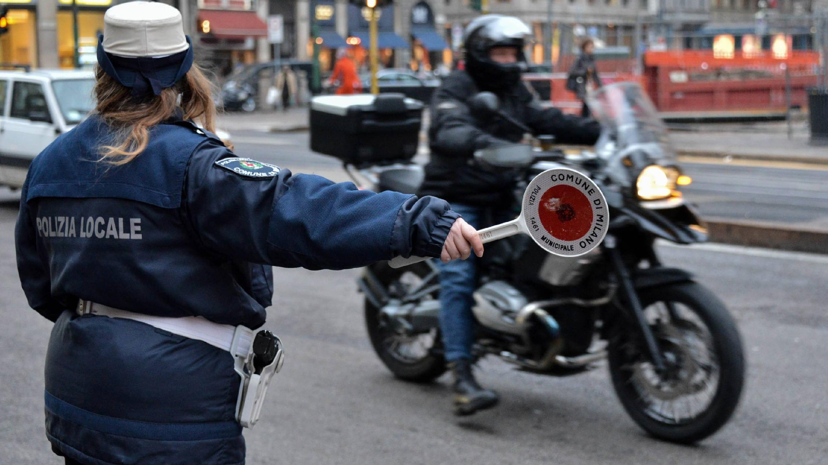 "La multa è valida anche se il vigile è fuori servizio"
