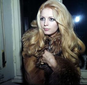 Patty Pravo, icona sexy ieri e oggi 17