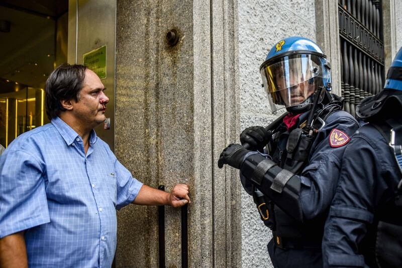 Tensioni al Comune di Milano 12