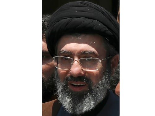 Khamenei jr. nuovo leader. E il regime minaccia l'Ue
