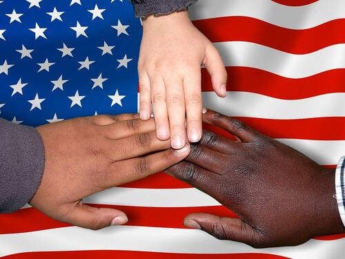 Arrivederci, woke: gli americani sono stufi dell'inclusività esasperata