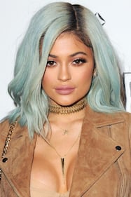 Kylie Jenner hot in reggiseno 14