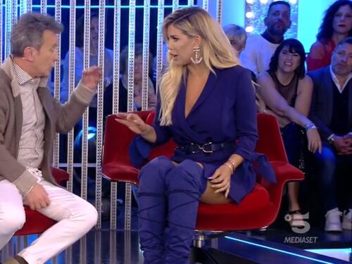 Gf Vip, Pupo: "Icardi russa?" E Signorini punge Wanda: "Non gli dà tempo"