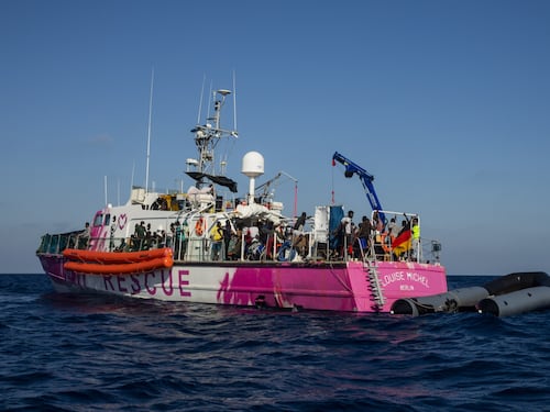 "Bari? Lampedusa era più vicina". Così la Ong dei migranti ha sfidato il governo