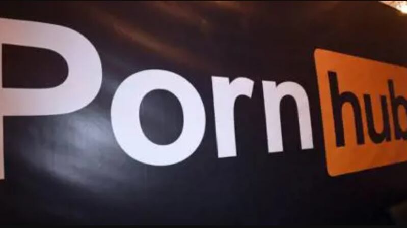 Milano-Cortina, ricerche in aumento sui siti porno: i numeri e cosa è successo durante la cerimonia d’apertura