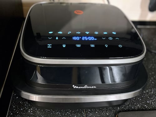 Moulinex Easy Fry XL Surface: piccola fuori, maxi dentro. La nostra prova