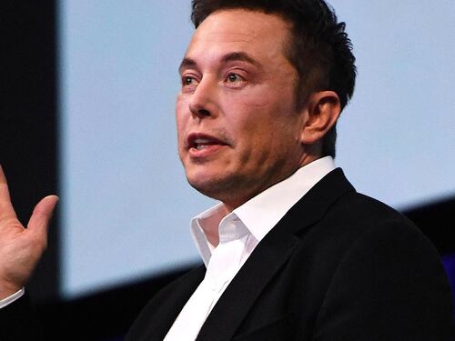"Musk ha ordito truffe". Le accuse al Ceo di Tesla