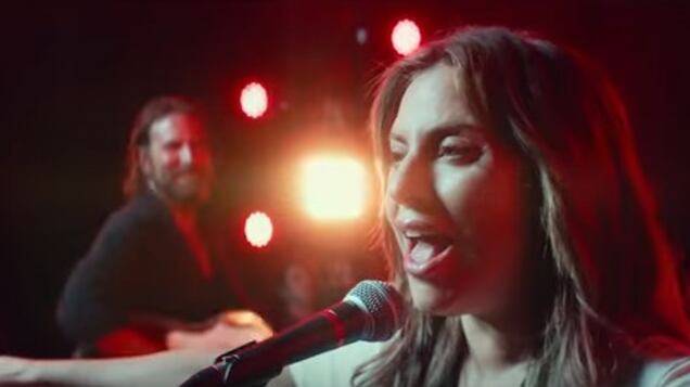 Lady Gaga diretta da Bradley Cooper in "A star is born"