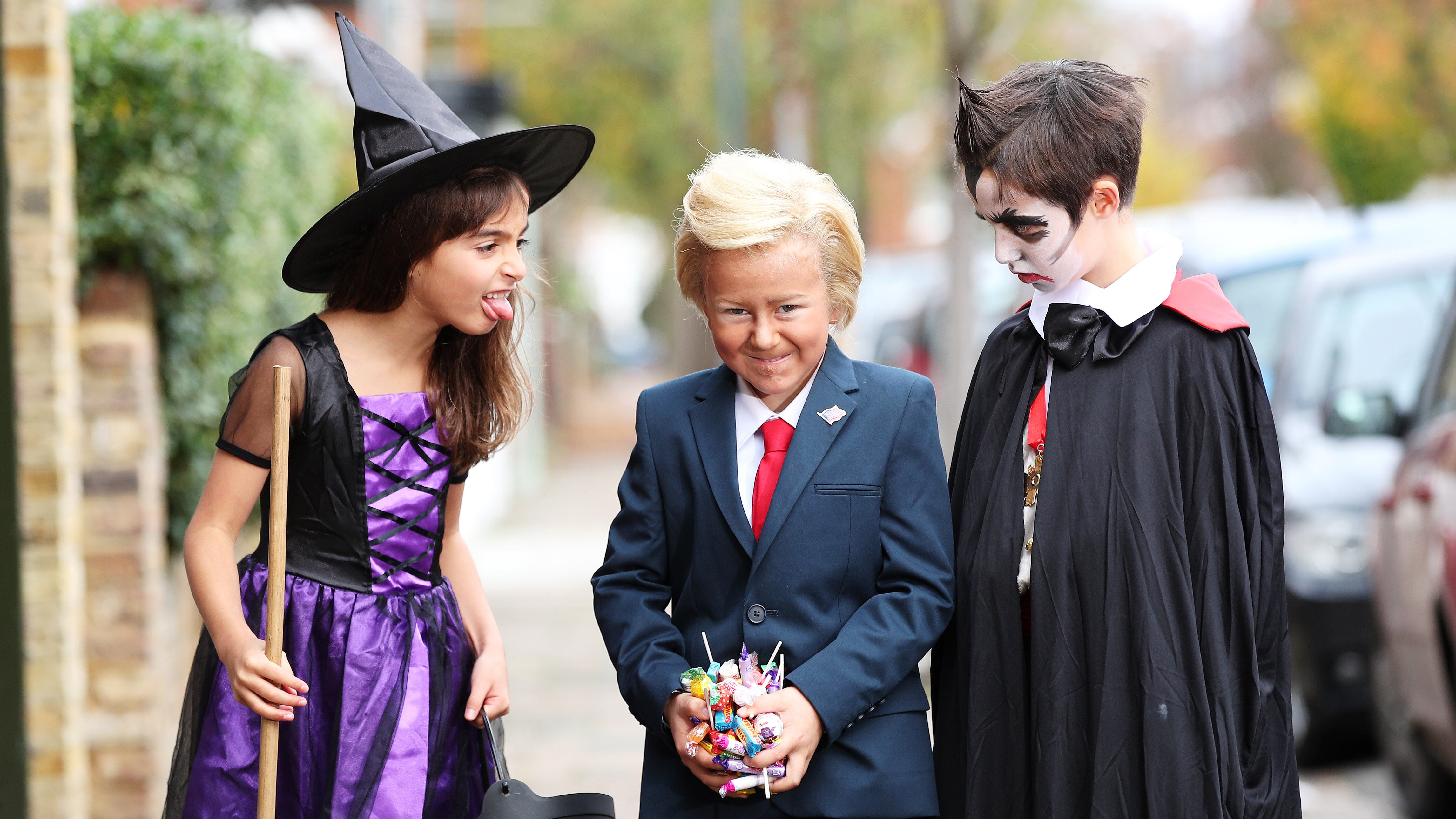 Halloween "fuorilegge": i bambini riscoprono i Santi